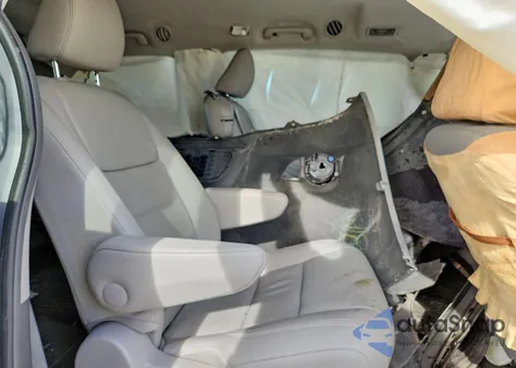 2015 Toyota Sienna Xle из США, поврежденный, VIN 5TDYK3DC7FS677376